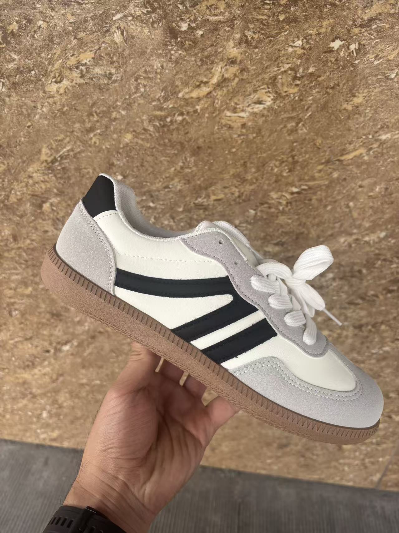 Damen Stylische Runde Zehen Rutschfeste Freizeitschuhe