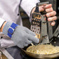 🛡️ Nur für kurze Zeit: 50 % Rabatt! ✨ Handschuhe aus Metallgewebe in Lebensmittelqualität – schnittfest, entsprechen der Norm ANSI A9, leicht zu reinigen 🍖
