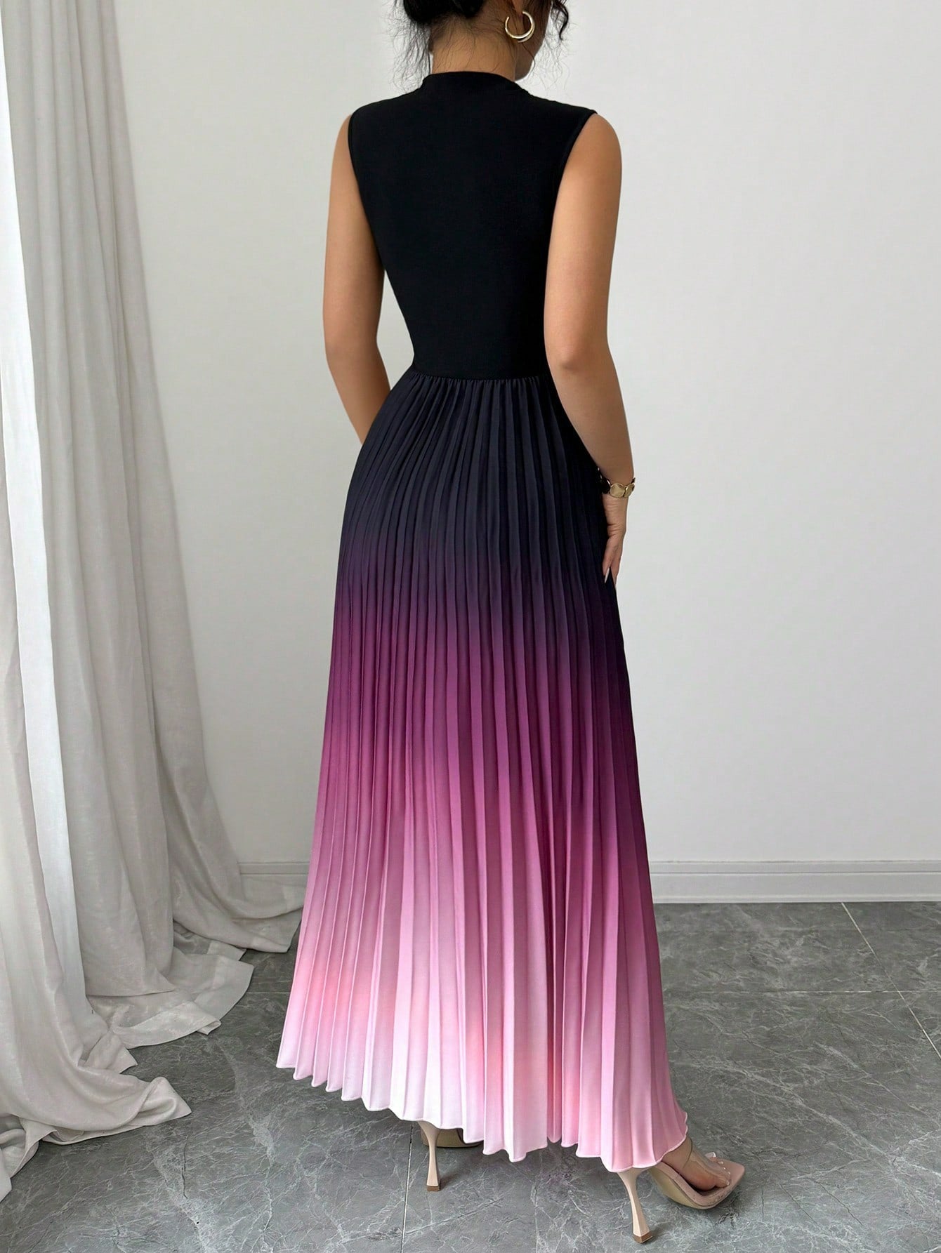 ✨ NUR FÜR BEGRENZTE ZEIT 50% RABATT! 🌺Ombré Ärmelloses Maxikleid Stehkragen A-Linie Plisseekleid Lila Gradient Sommerkleid❤️