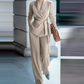 Eleganter Damen Hosenanzug: Blazer mit Bindegürtel und Hose mit weitem Bein