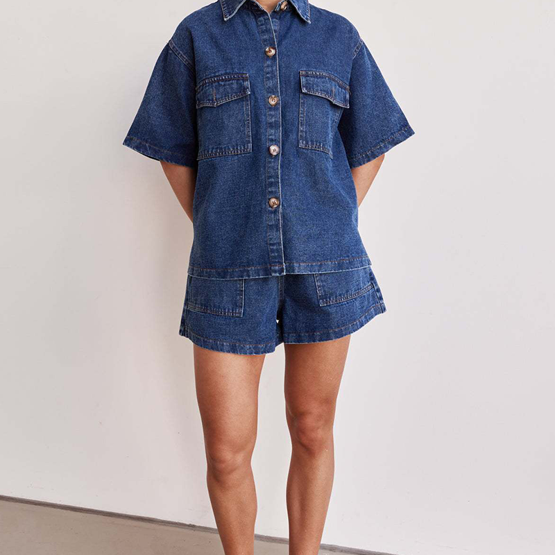 Set aus Damen-Top mit V-Ausschnitt und weit geschnittener Hose 🌿 Lockere Passform & fließende Silhouette – bequem genug für zu Hause, stilvoll für unterwegs ✨