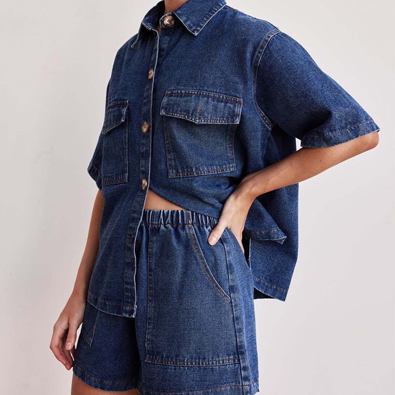 Set aus Damen-Top mit V-Ausschnitt und weit geschnittener Hose 🌿 Lockere Passform & fließende Silhouette – bequem genug für zu Hause, stilvoll für unterwegs ✨