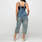 👖 50% RABATT! 🔘 Damen Jeans-Latzhose mit Knopfleiste vorne – schmal zulaufend – Figurumschmeichelnd, lässig & perfekt für einen trendigen Streetwear-Look ✨