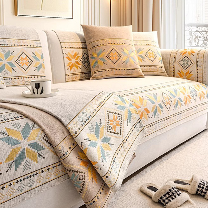 Rutschfester Sofaauflagenbezug aus Chenille im Boho-Stil